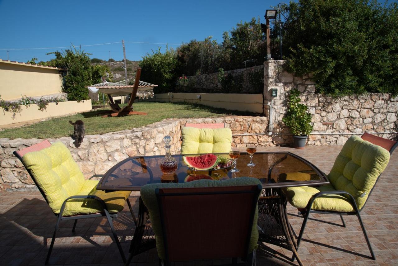 Argoulidhés Sunny Hideaway Residence Close To The Nature מראה חיצוני תמונה